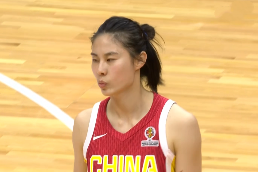 开云体育网址-中国女篮险胜捷克，王思雨末节连砍9分拒绝逆转，张子宇4分2篮板